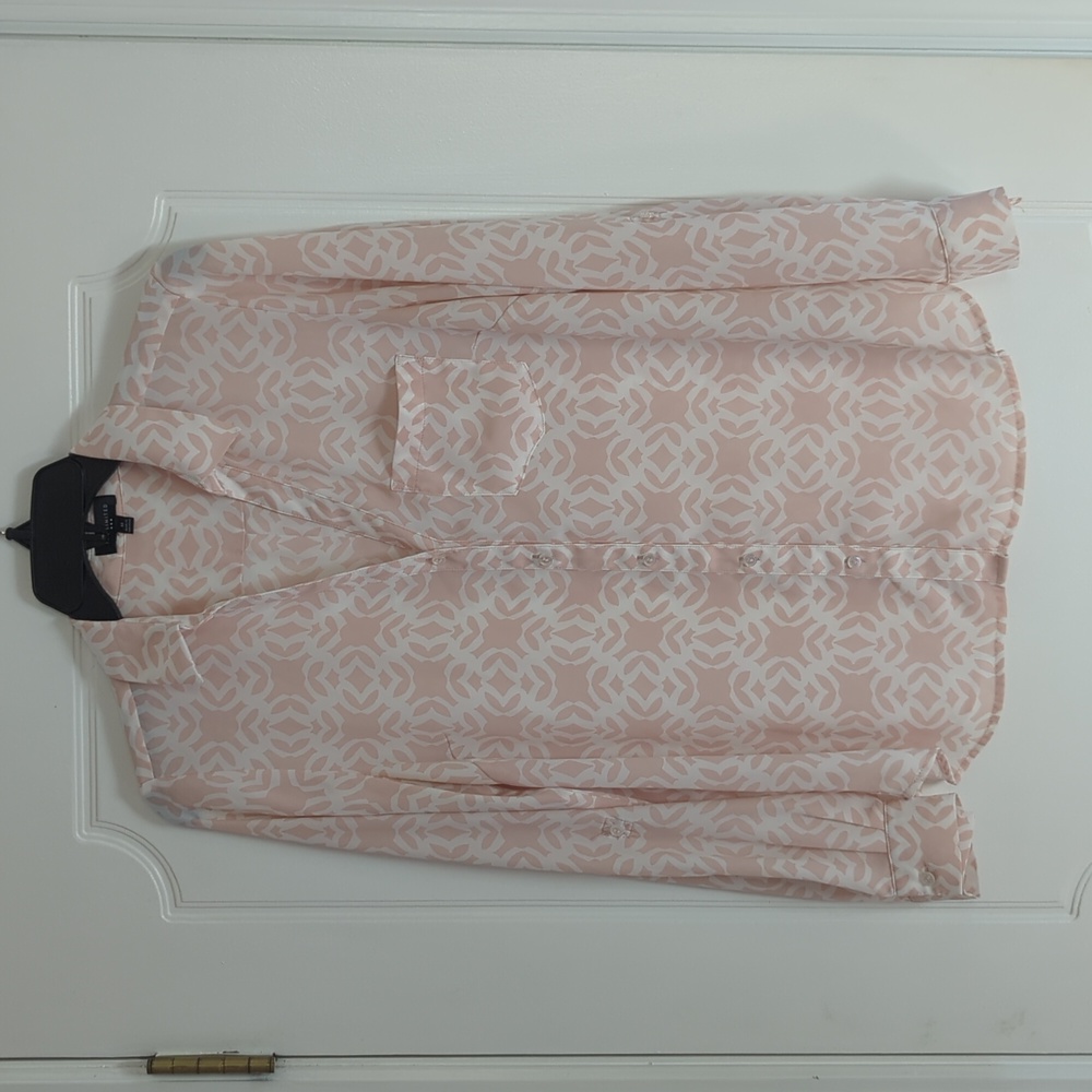 Limited Long sleeve blouse size Medium